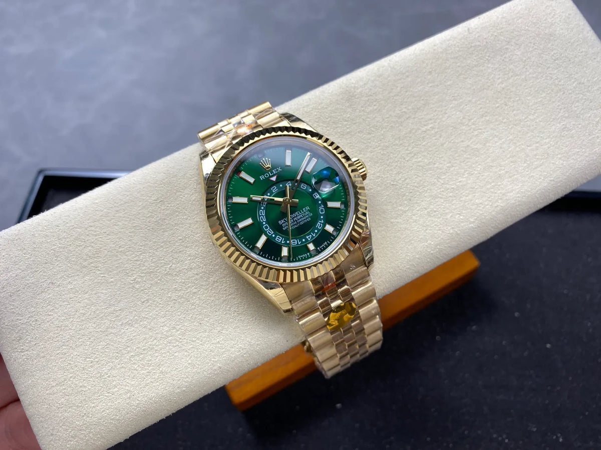Rolex Sky-Dweller Green Dial 336938 (Jubilee)