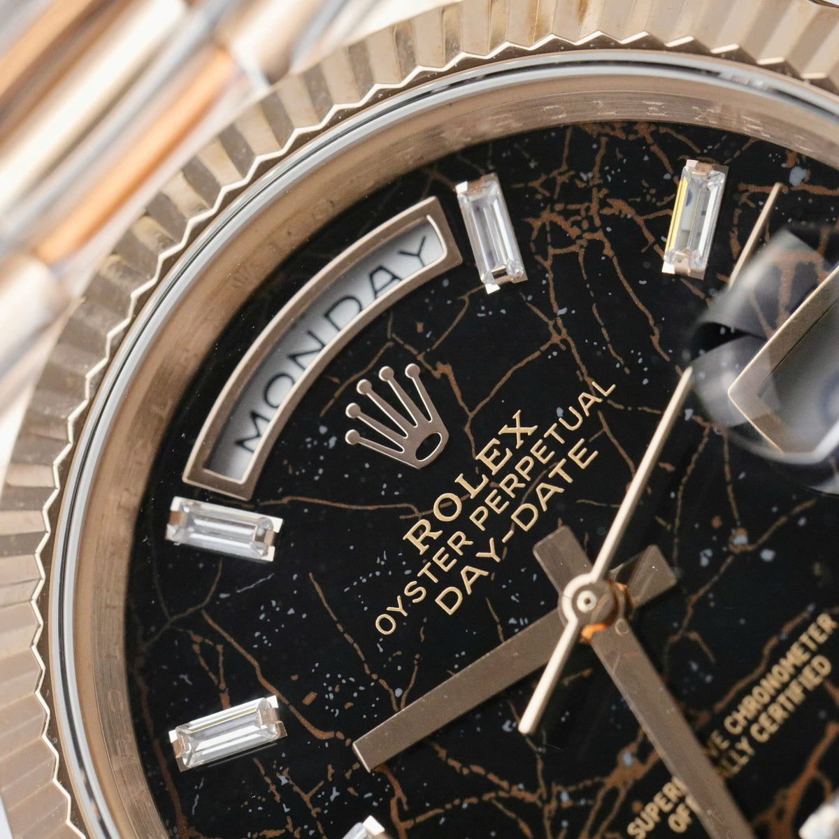 Rolex Day-Date Eisenkiesel Diamond Dial 128235-0041 36 mm