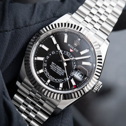 Rolex Sky-Dweller Bright black Dial 336934 Jubilee