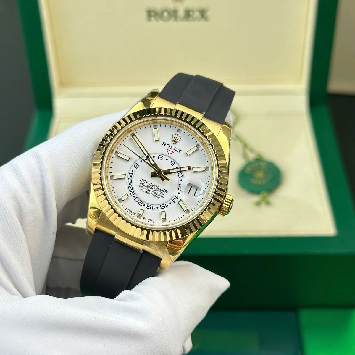Rolex Sky-Dweller Intense white Dial 336238