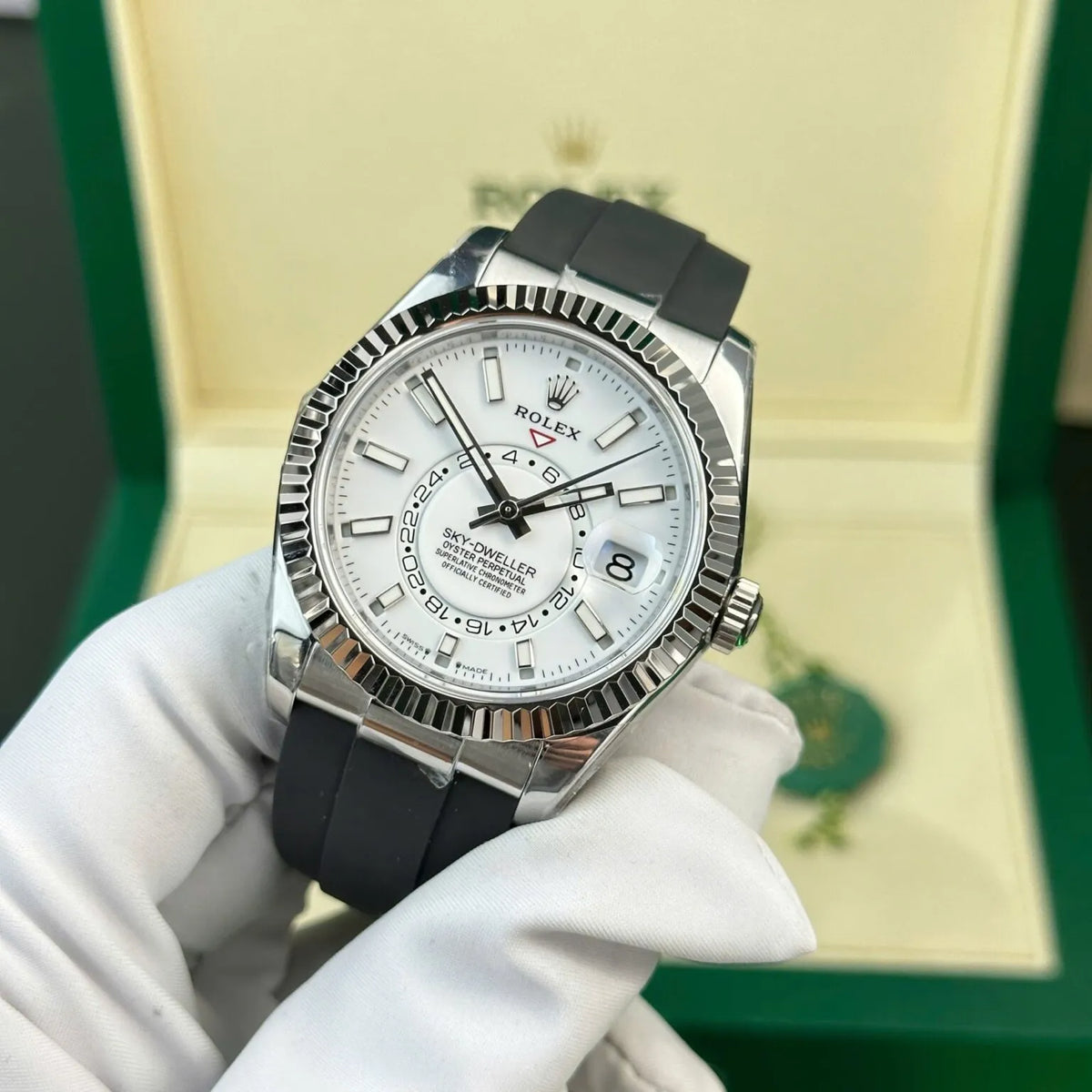 Rolex Sky-Dweller Intense white Dial 336239
