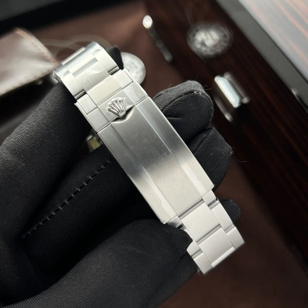 Rolex Submariner Green Dial 116610LV “Hulk”