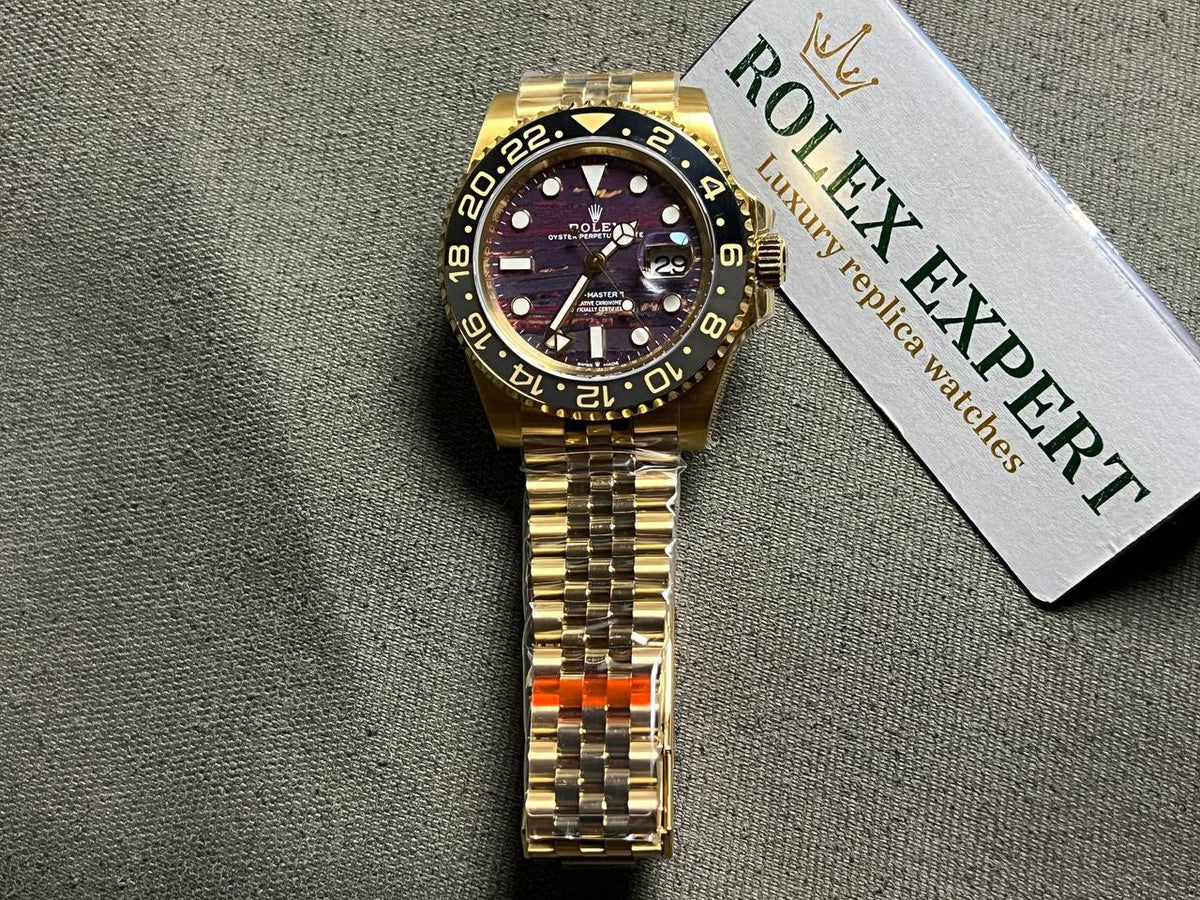 Rolex GMT-Master II 126718GRNR Tiger Iron Dial