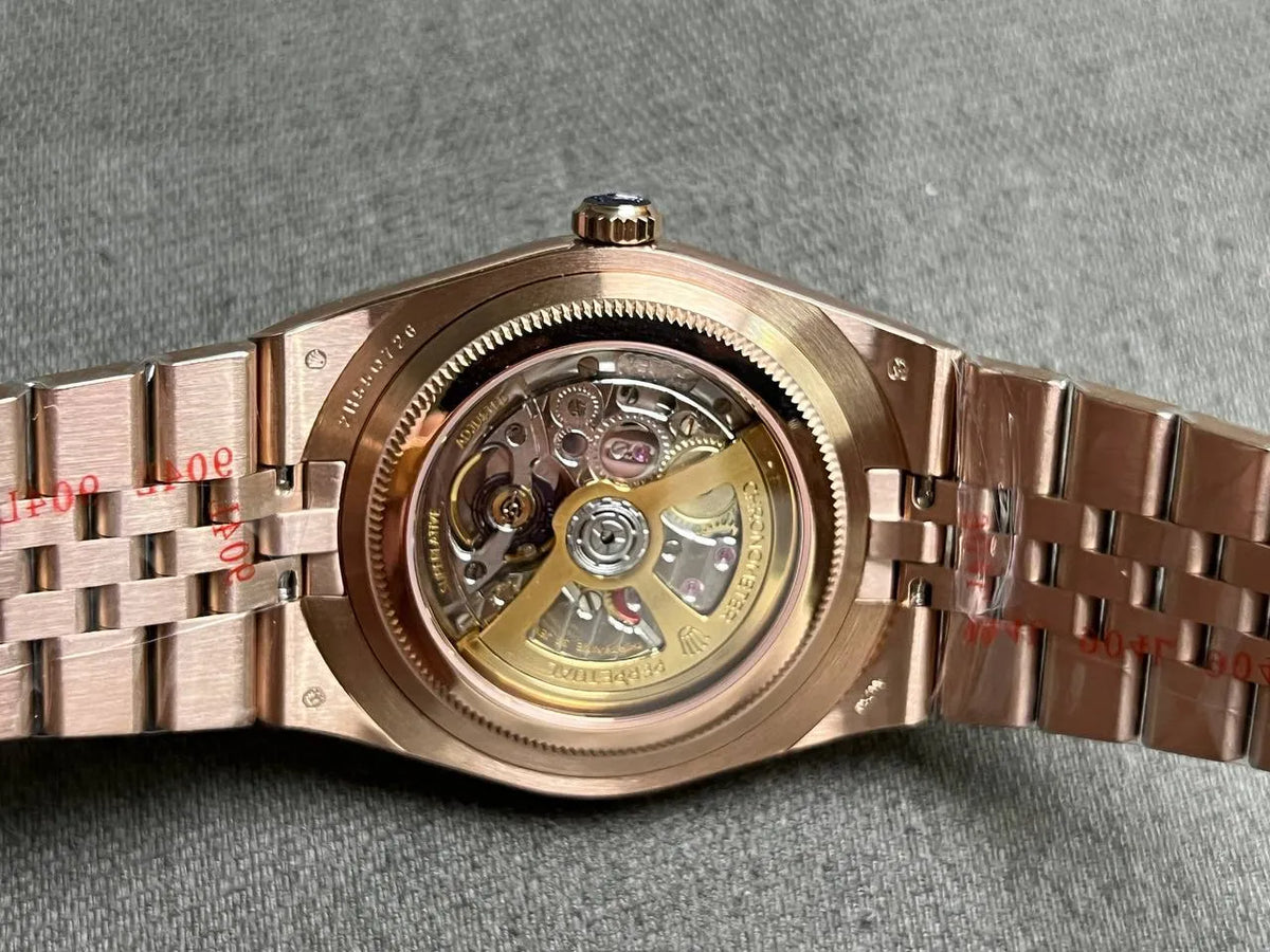 Rolex Land-Dweller 40 mm Everose gold (2025)