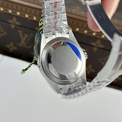 Rolex Sky-Dweller Bright blue Dial 336934 Jubilee